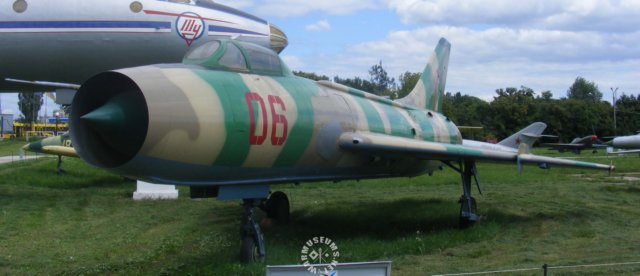 su7b.jpg