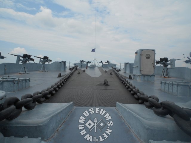 ussalabamatowardsbow.jpg