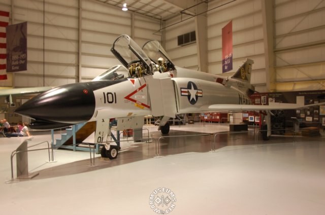f4phantom.jpg
