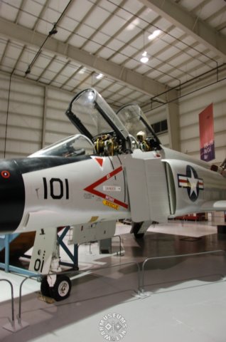 f4phantom2.jpg