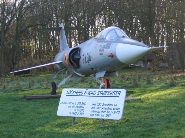 f104gstarfighterfrontview.jpg