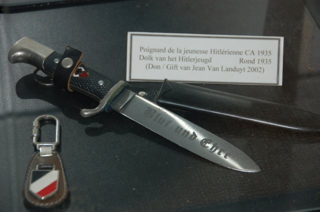 hitlerjugendknife.jpg
