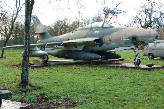 rf84fthunderflashrightsideview.jpg